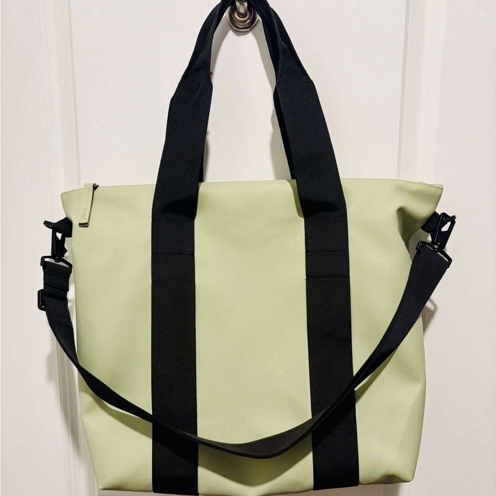 Rains Black and Sage Tote